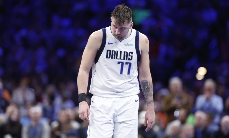 188体育在线 : 东契奇伤情报告 